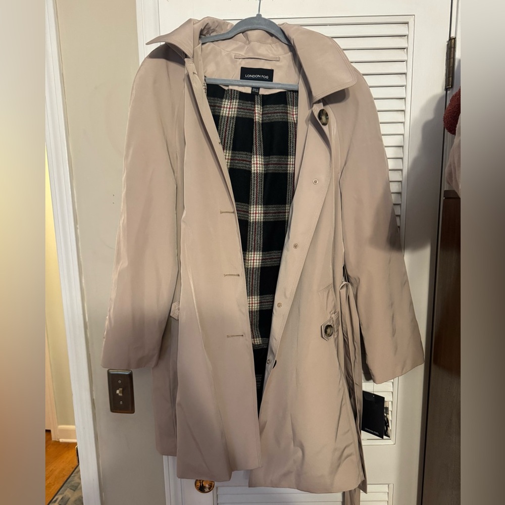London Fog Women's Classic Tan Trench Coat